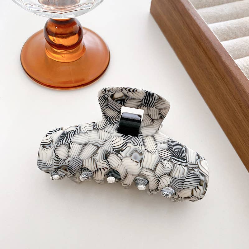 Catherine | Round Rectangle Eco-Friendly Claw Clip