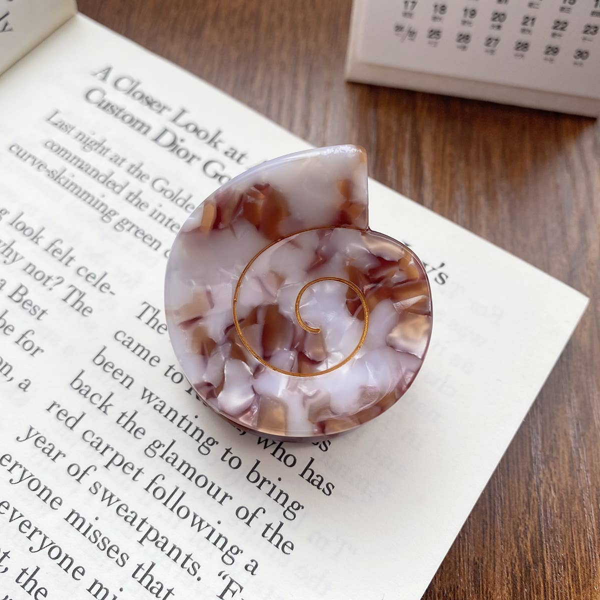 Cora | Round Swirly Seashell Eco-Friendly Claw Clip